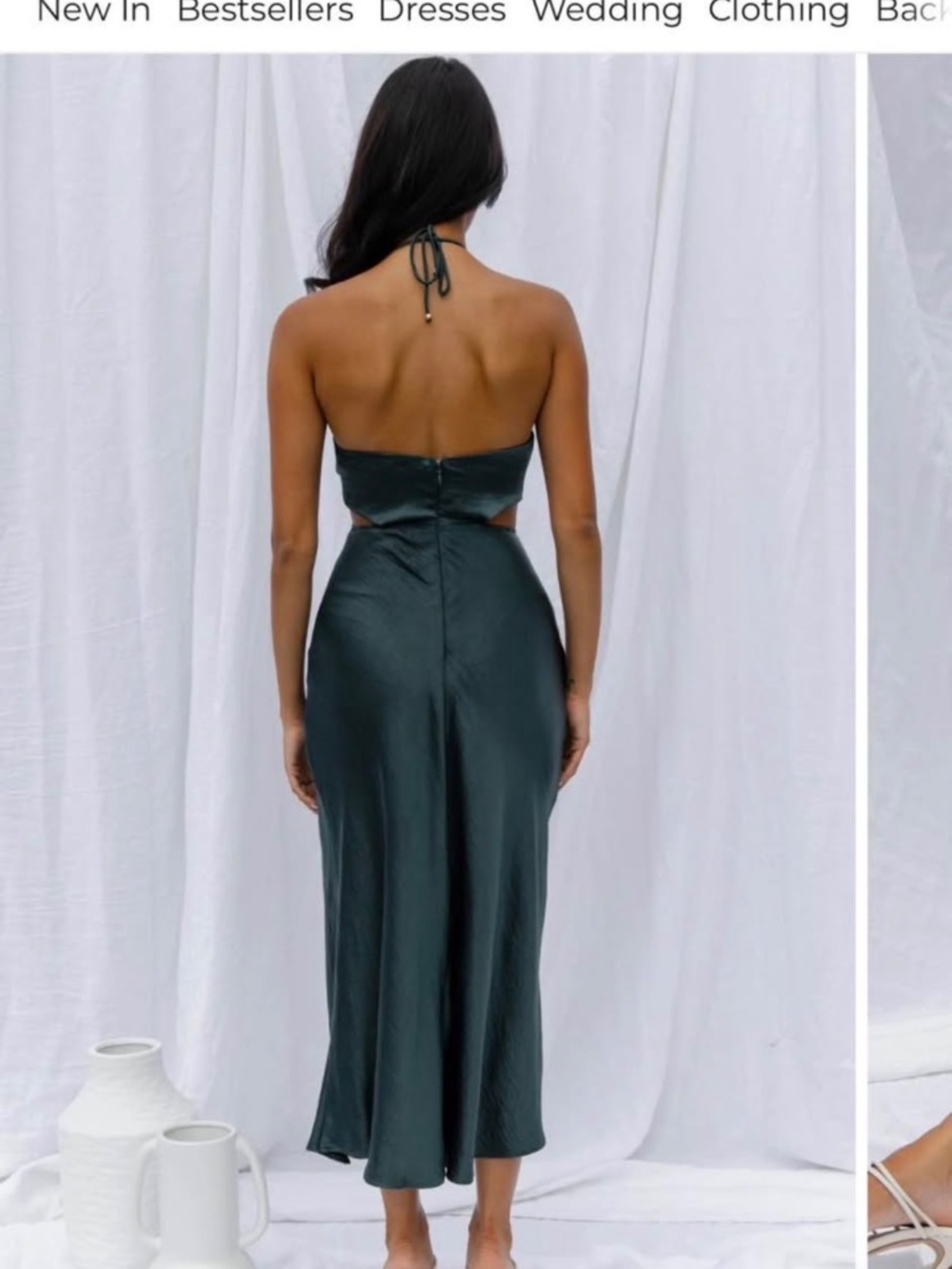 Dress - Picture 2 of 4
